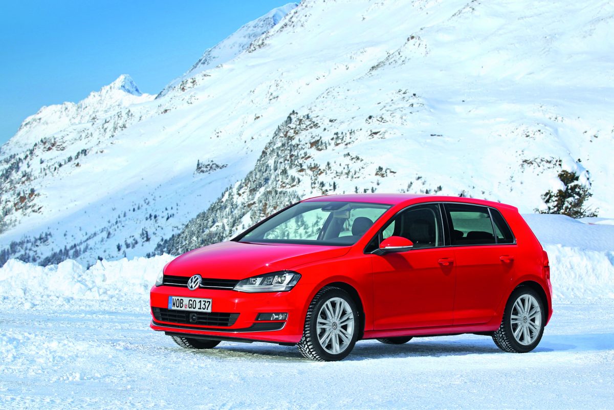 VOLKSWAGEN GOLF