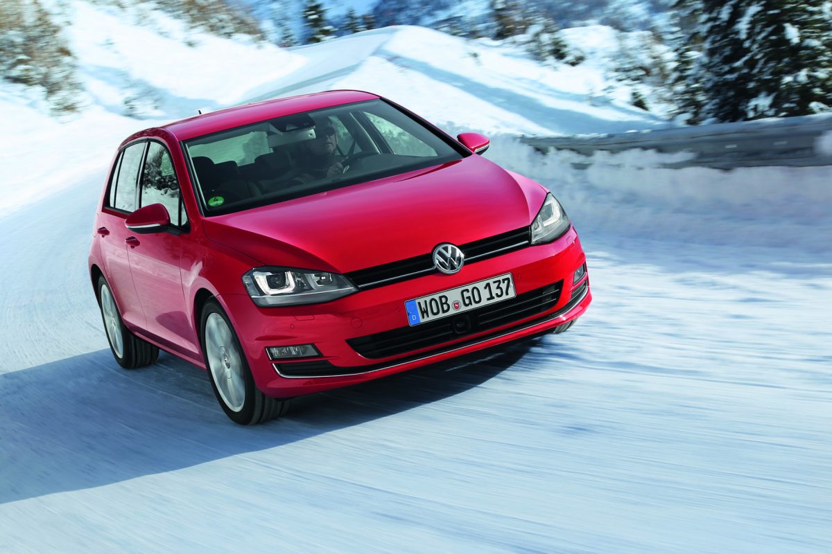 VOLKSWAGEN GOLF