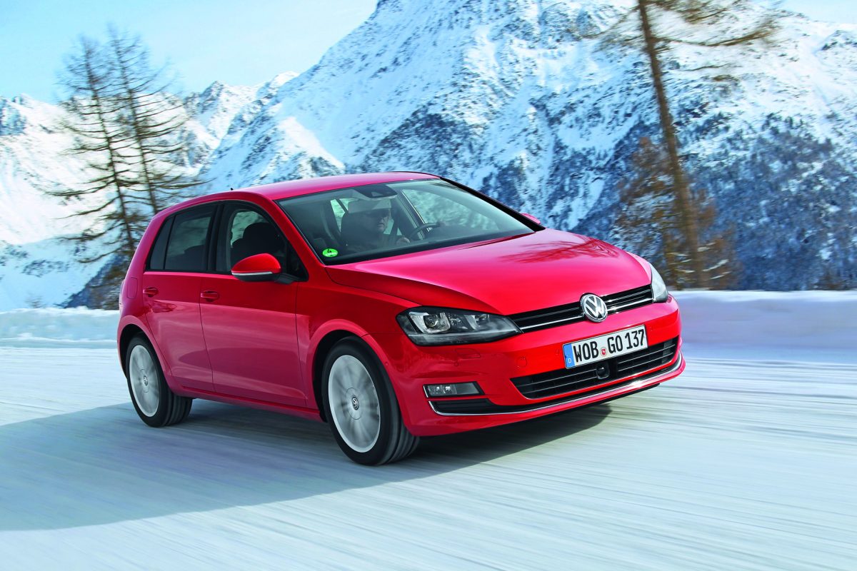 VOLKSWAGEN GOLF