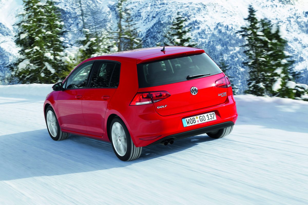 VOLKSWAGEN GOLF