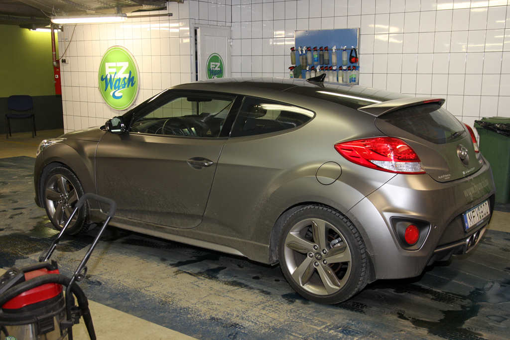 HYUNDAI VELOSTER