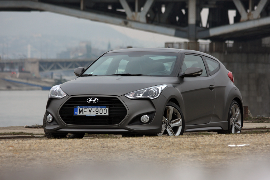 HYUNDAI VELOSTER