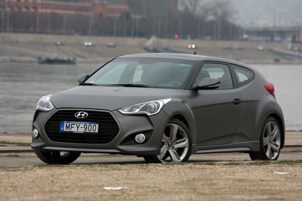 HYUNDAI VELOSTER