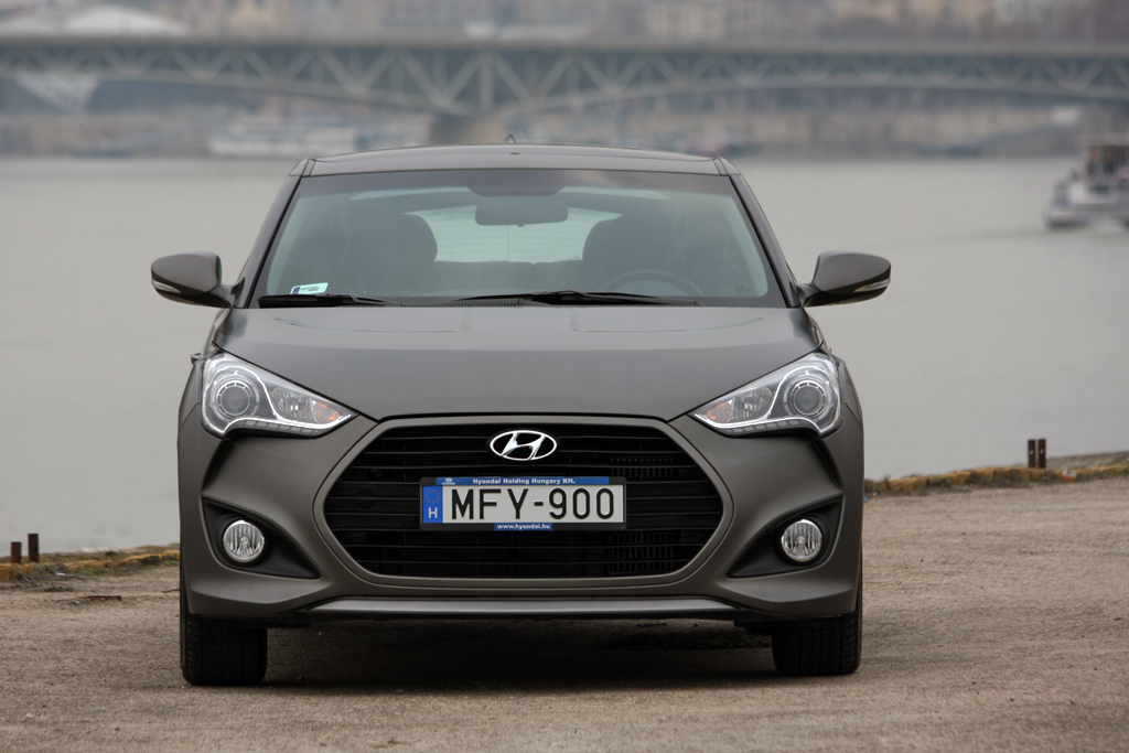 HYUNDAI VELOSTER