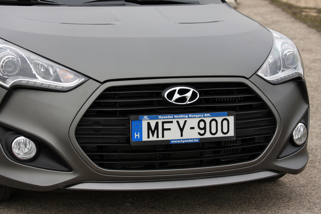 HYUNDAI VELOSTER