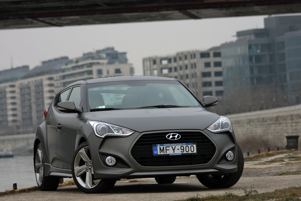 HYUNDAI VELOSTER
