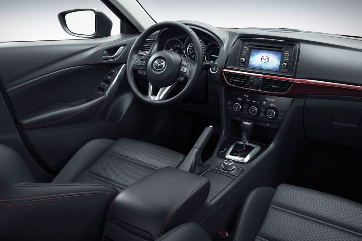 MAZDA 6