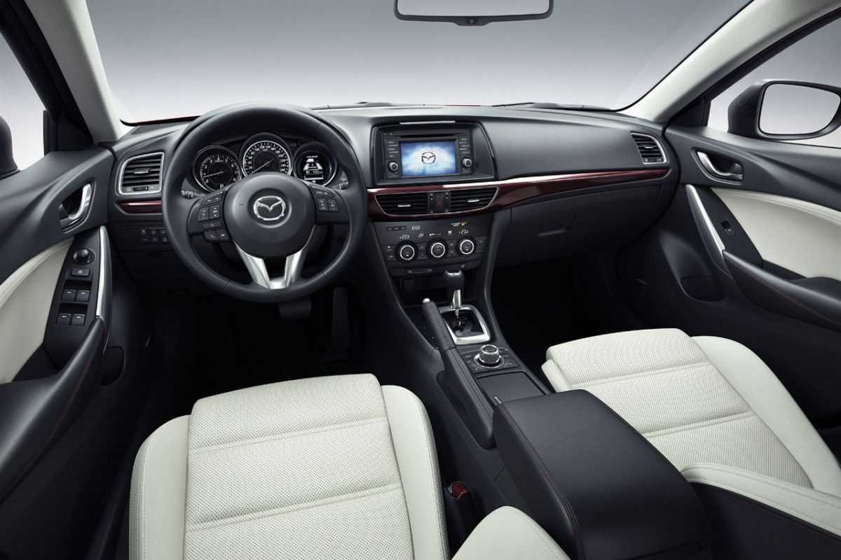 MAZDA 6