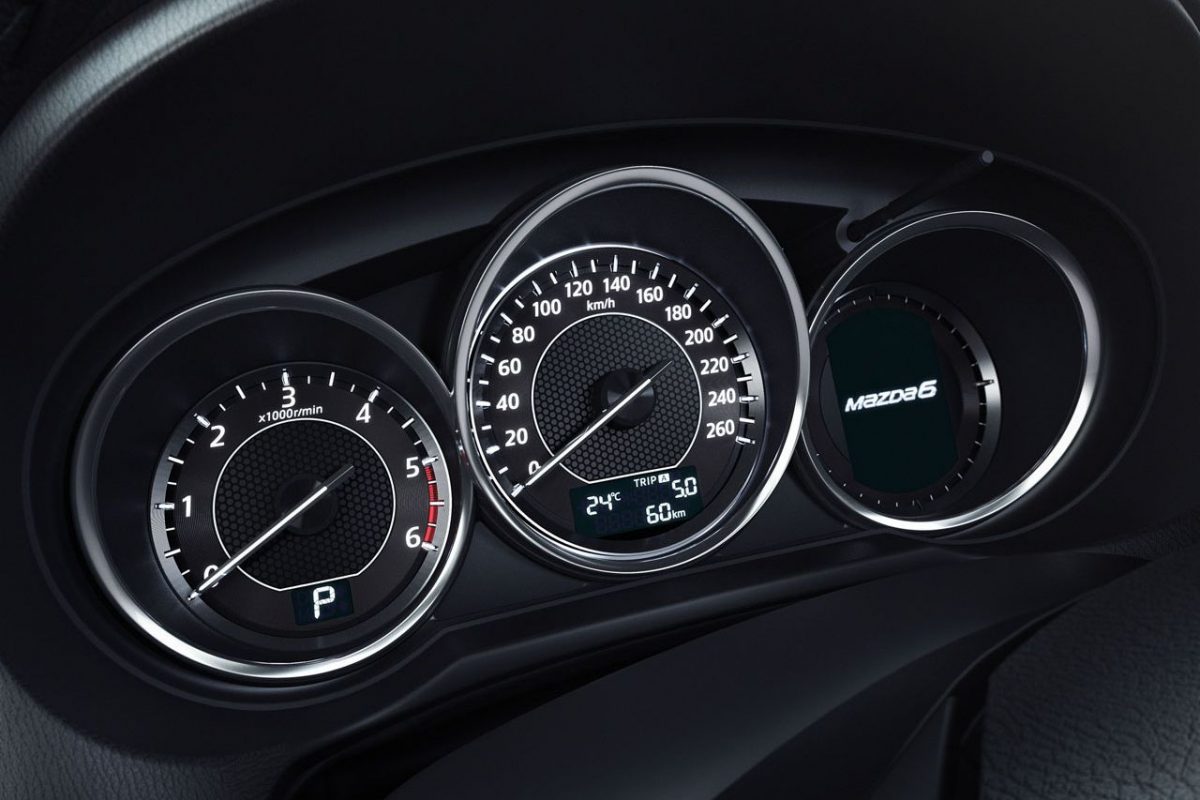 MAZDA 6