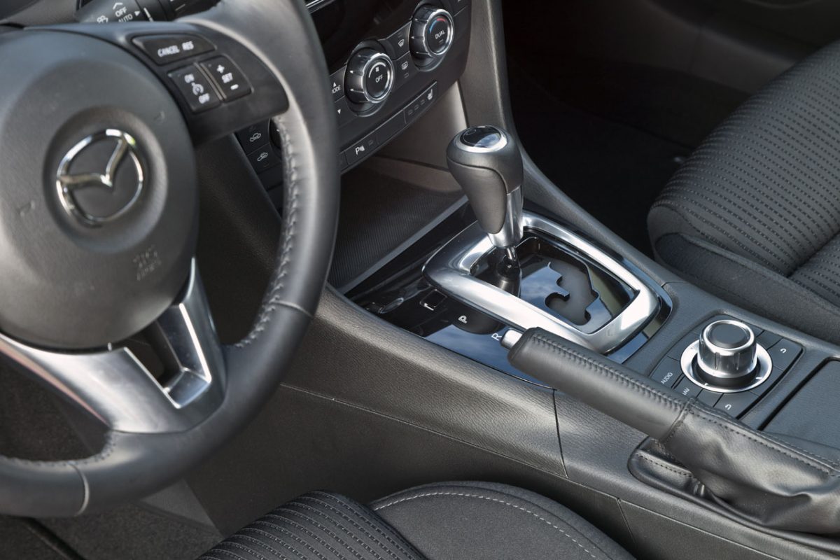 MAZDA 6