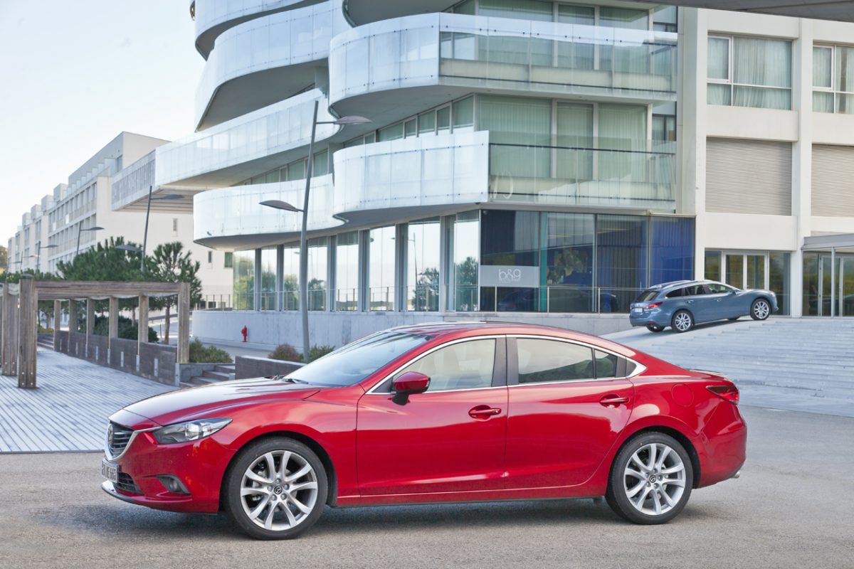 MAZDA 6