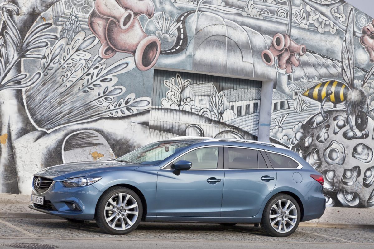 MAZDA 6