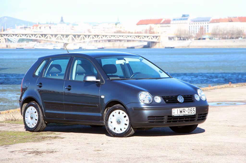 VOLKSWAGEN POLO