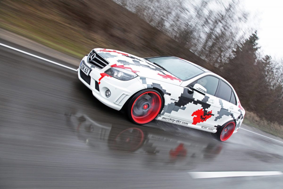 MERCEDES-BENZ