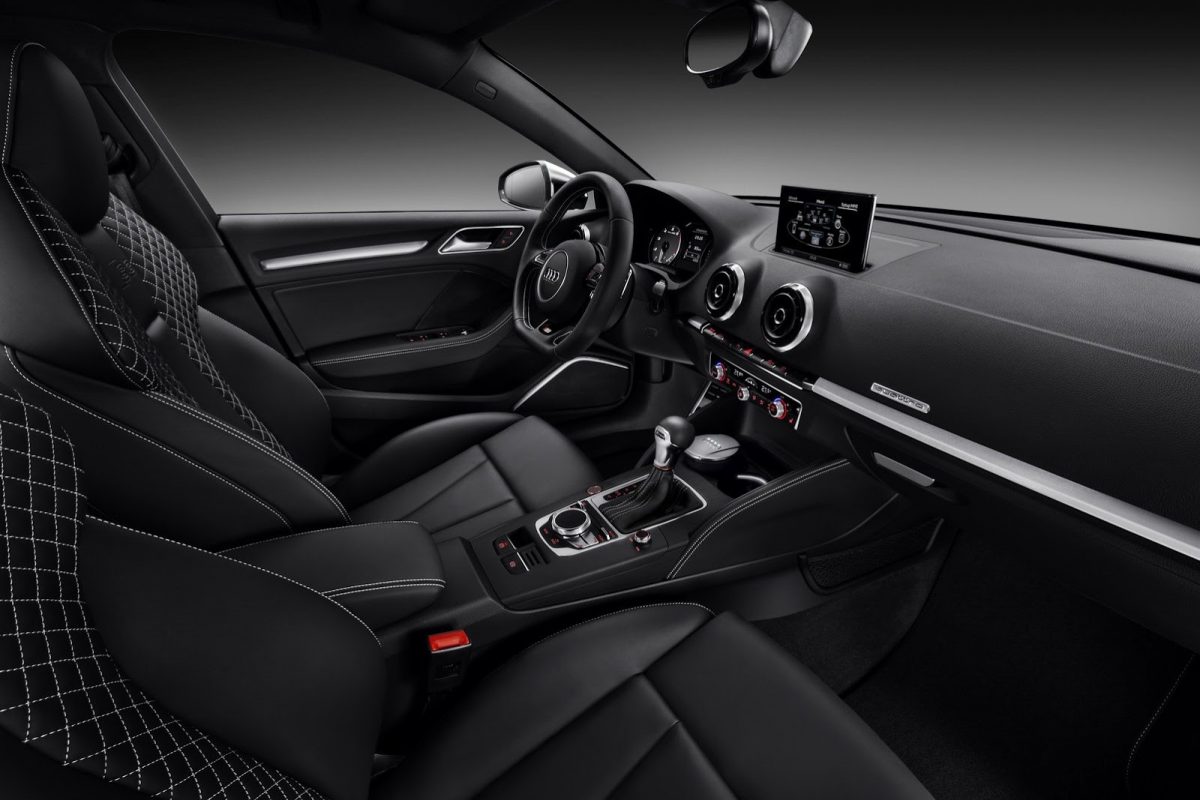 AUDI