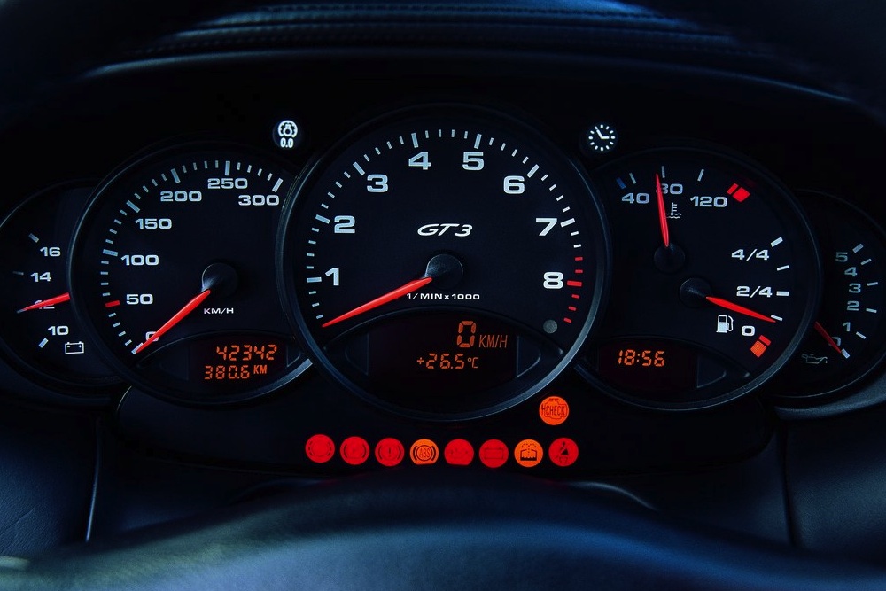 PORSCHE 911
