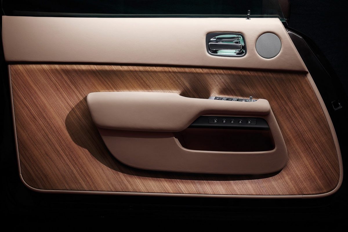ROLLS-ROYCE