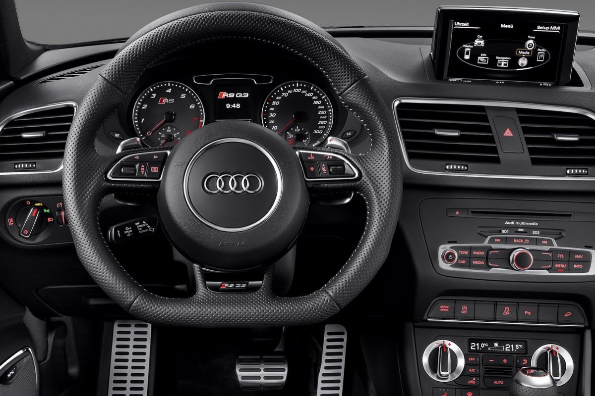 AUDI Q3