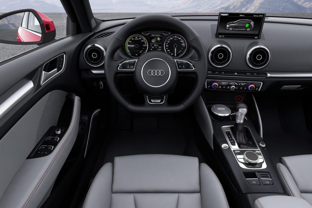 AUDI