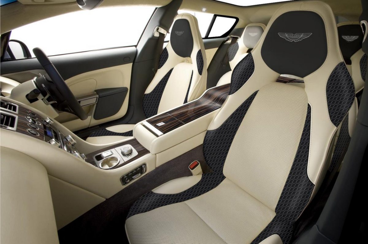 ASTON MARTIN RAPIDE