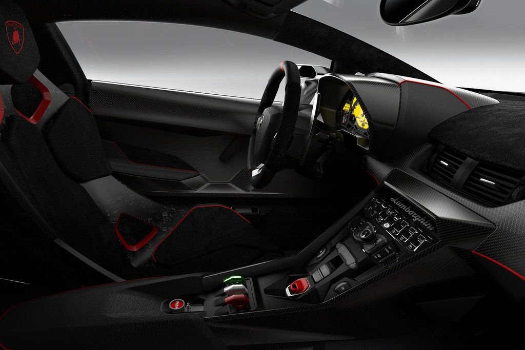 LAMBORGHINI