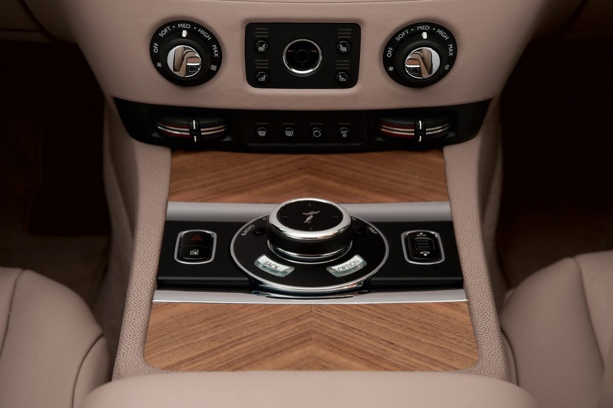 ROLLS-ROYCE WRAITH
