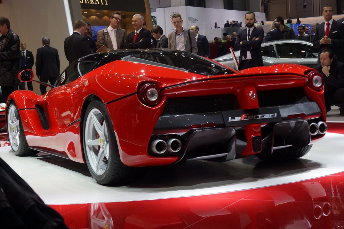 FERRARI FF