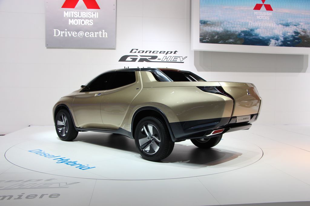 MITSUBISHI L 200