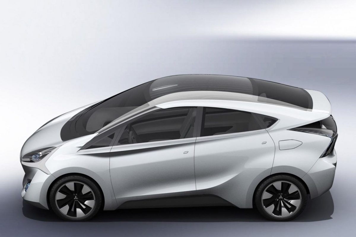 MITSUBISHI COLT