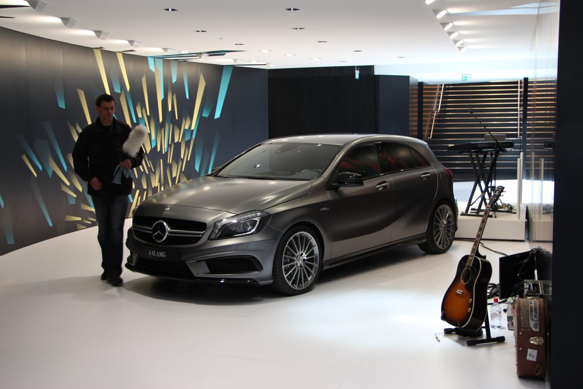 MERCEDES-BENZ