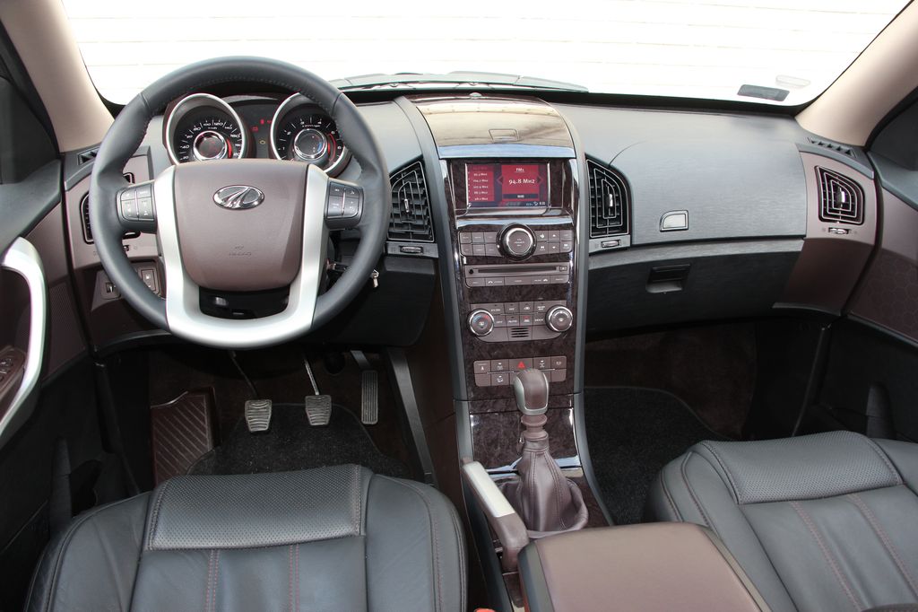 MAHINDRA XUV500