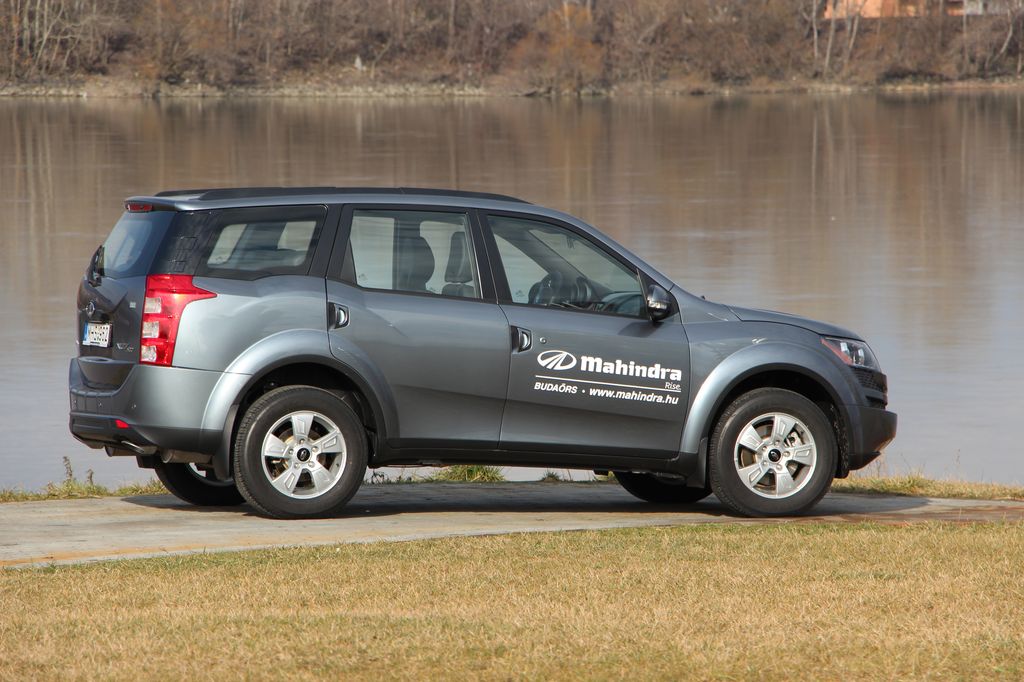 MAHINDRA XUV500