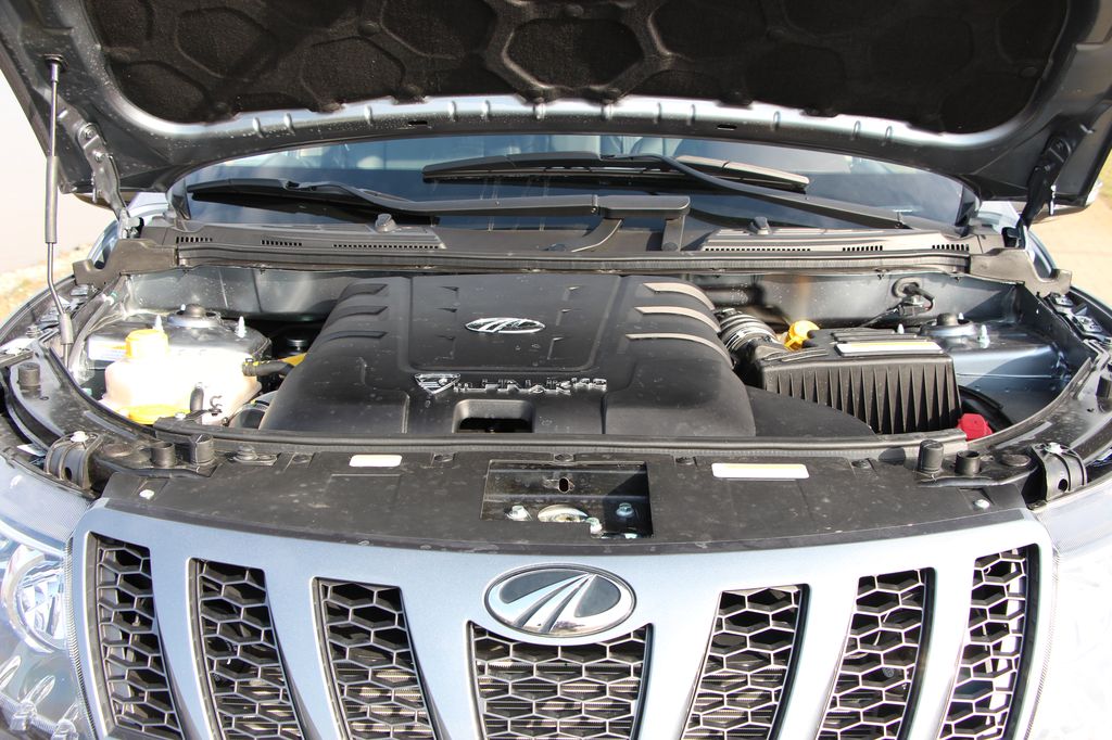 MAHINDRA XUV500