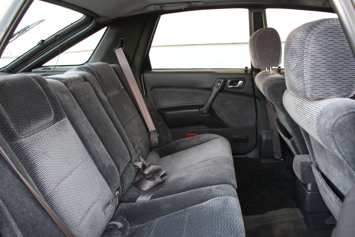 MITSUBISHI GALANT