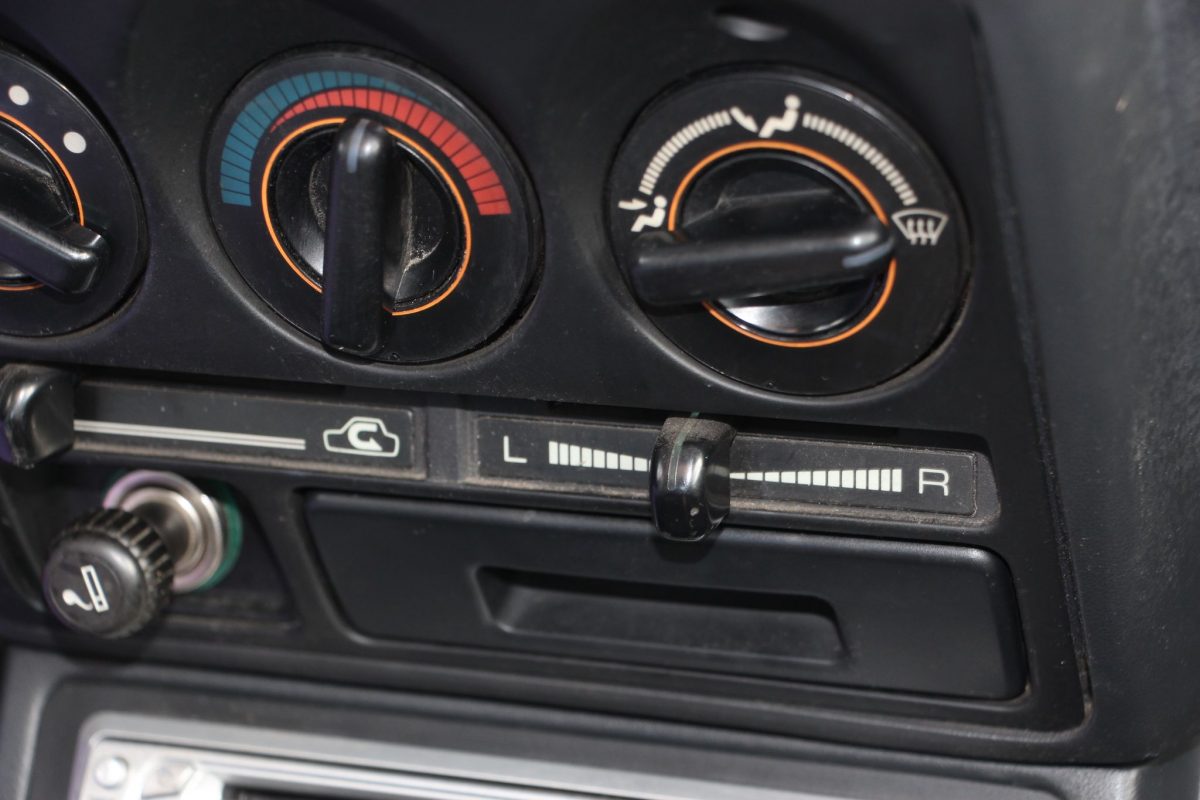 MITSUBISHI GALANT