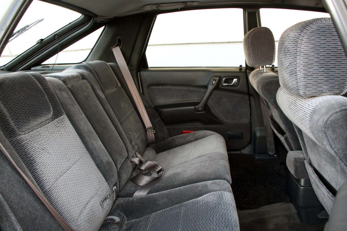 MITSUBISHI GALANT