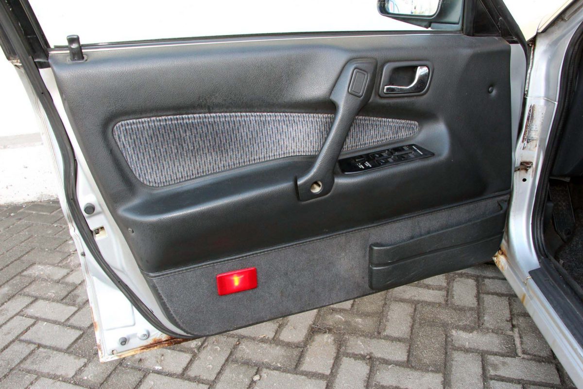 MITSUBISHI GALANT