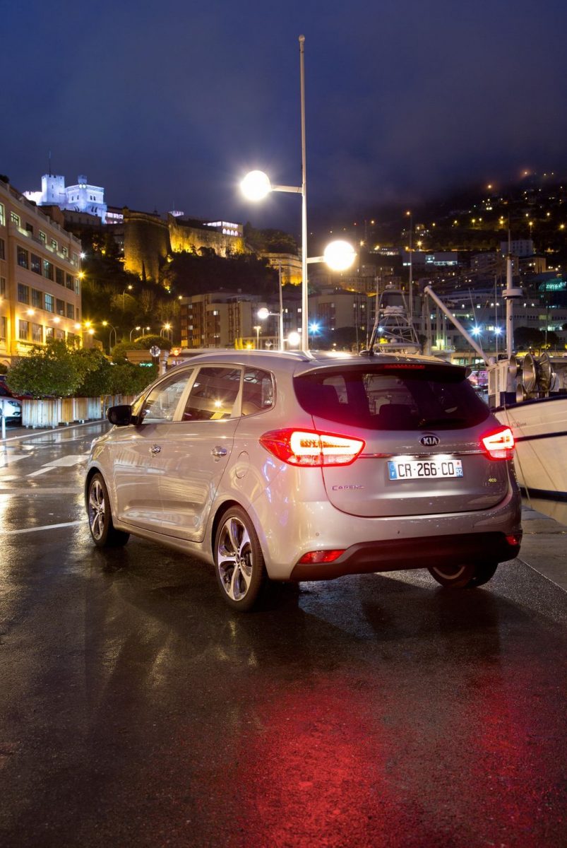 KIA CARENS