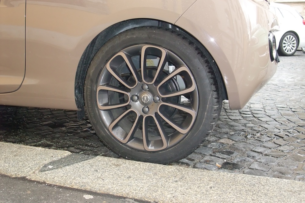 OPEL ADAM
