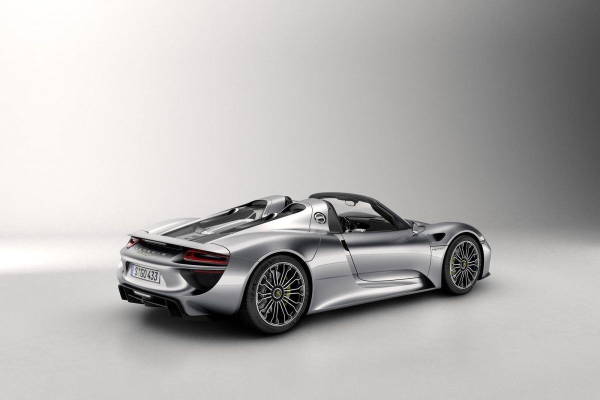 PORSCHE
