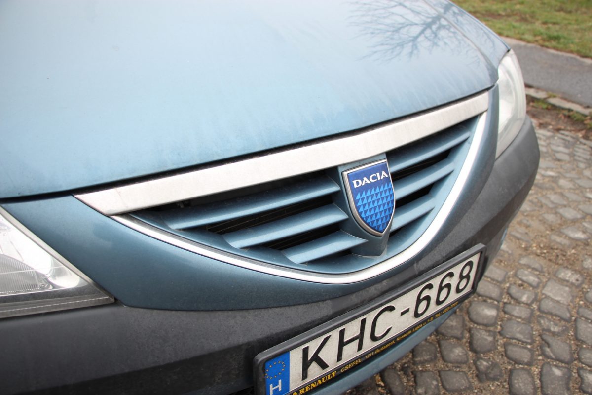 DACIA LOGAN