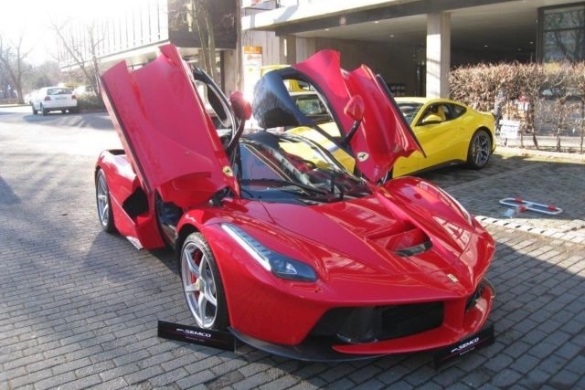 FERRARI