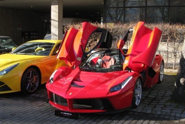 FERRARI