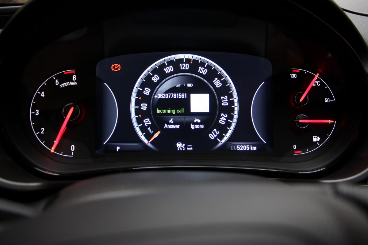 OPEL INSIGNIA