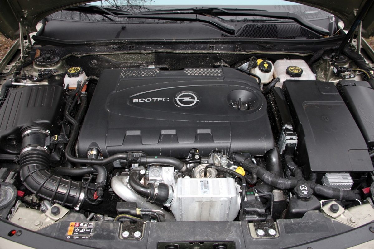 OPEL INSIGNIA