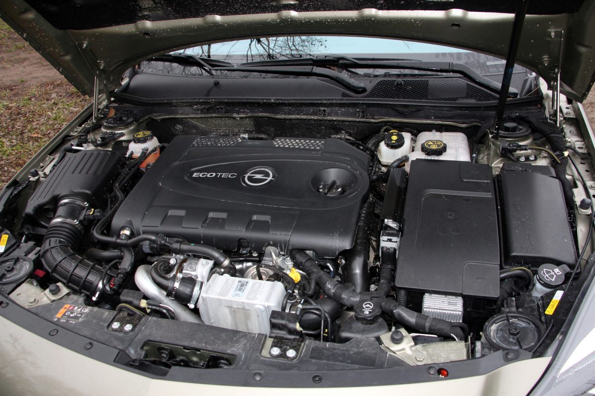 OPEL INSIGNIA