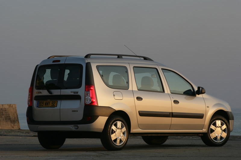 DACIA LOGAN