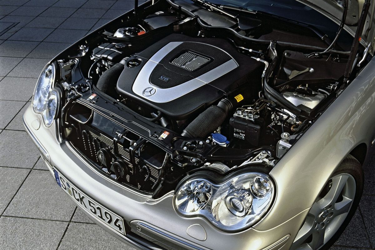MERCEDES-BENZ C-OSZTÁLY
