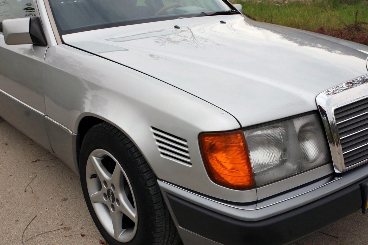 MERCEDES-BENZ W 124