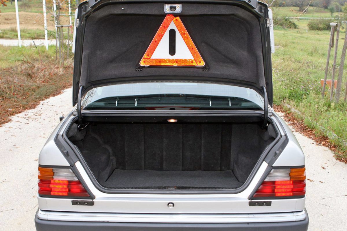 MERCEDES-BENZ W 124